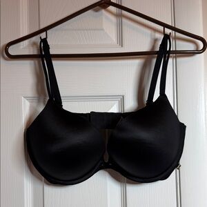 Victoria's Secret Black T-Shirt Bra
